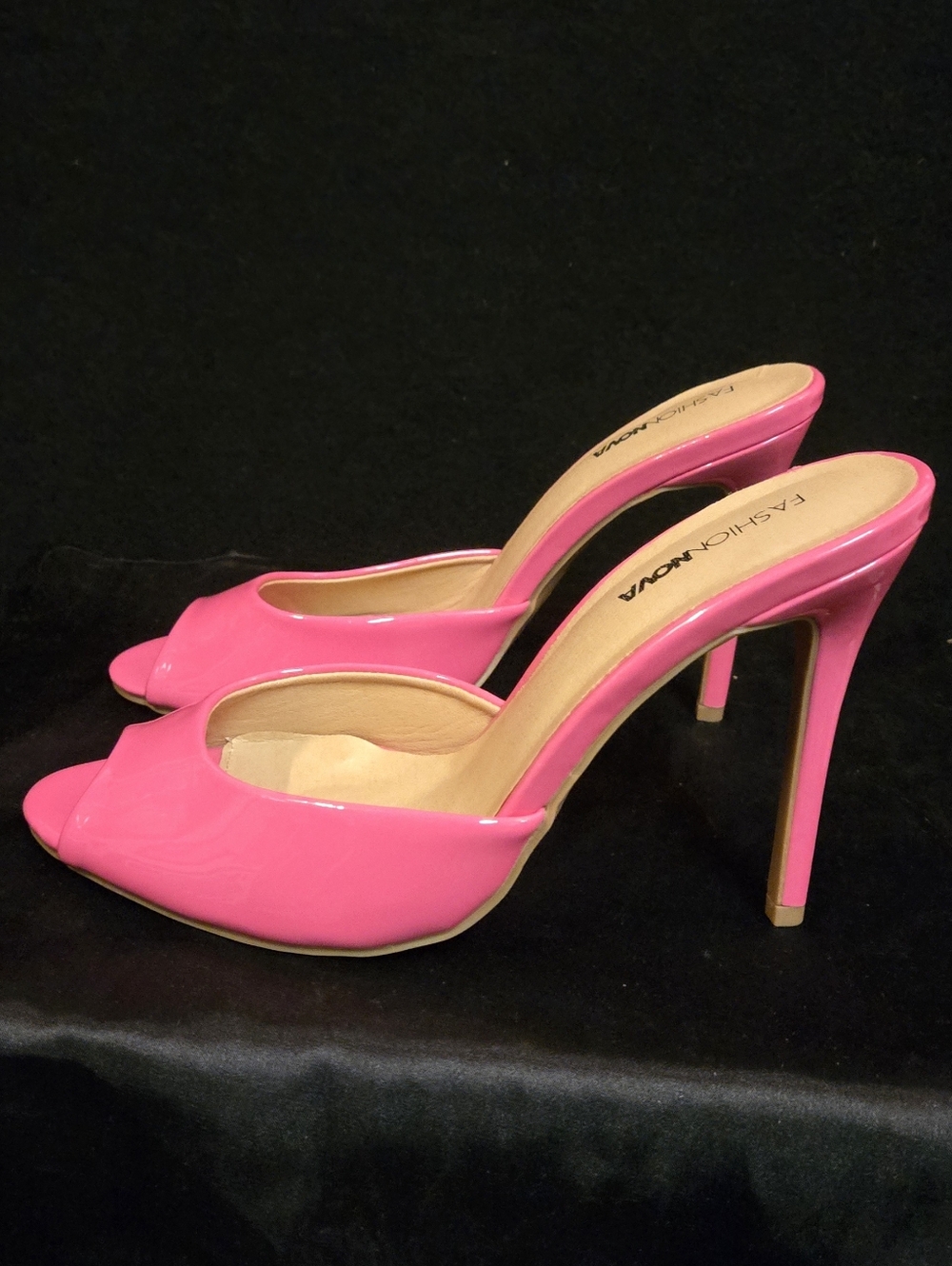 Fashion Nova Hot Pink Patent Open-Toe Slide Mules